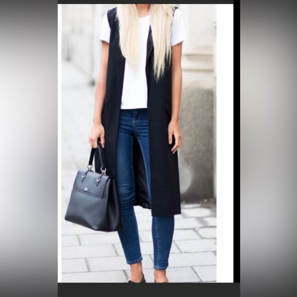 New Navy BCBG vest